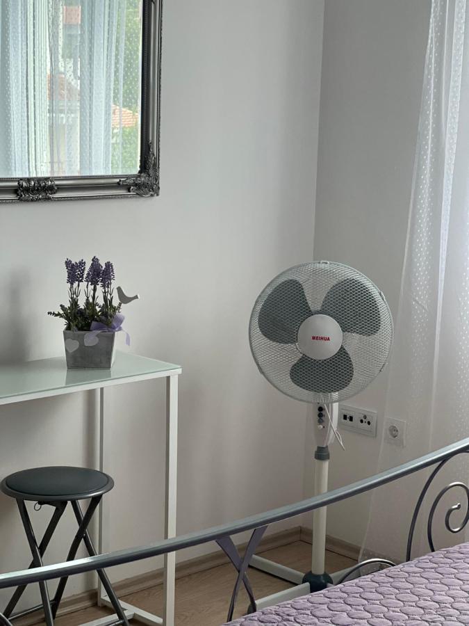 Apartment Leonora Vinišće Esterno foto