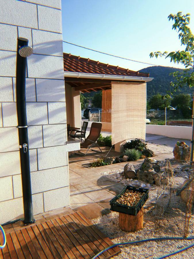 Apartment Leonora Vinišće Esterno foto